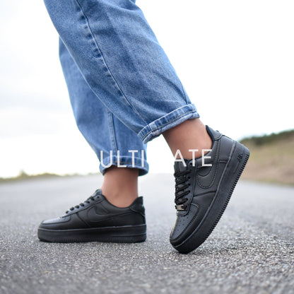 NIKE AIR FORCE NEGRO